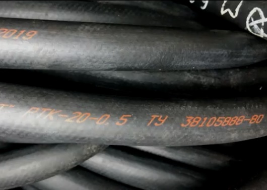 Рукав напорный антистатический для топливо-раздаточных колонок ТУ 38.105888-80 РТК 20мм Р=5А