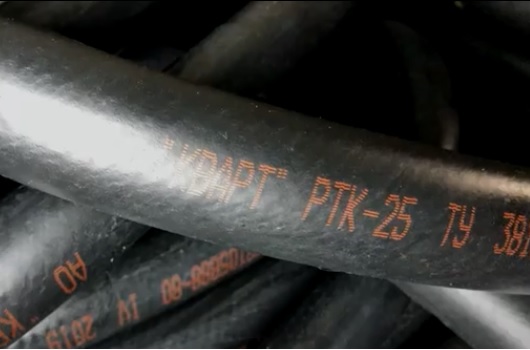 Рукав напорный антистатический для топливо-раздаточных колонок ТУ 38.105888-80 РТК 25мм Р=5А